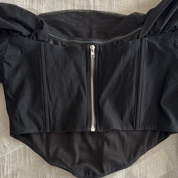 Off the shoulder black corset top with sleeves - Picture 4 of 6